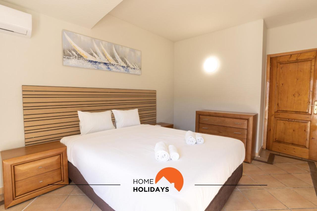 #050 With Pool, Strip High Speed Wifi Holiday home